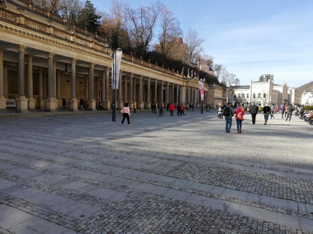 Apartamento Imperia Karlovy Vary Exterior foto